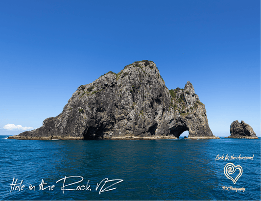 Hole in the Rock Front - Magnetic Postcard - PCK Photography