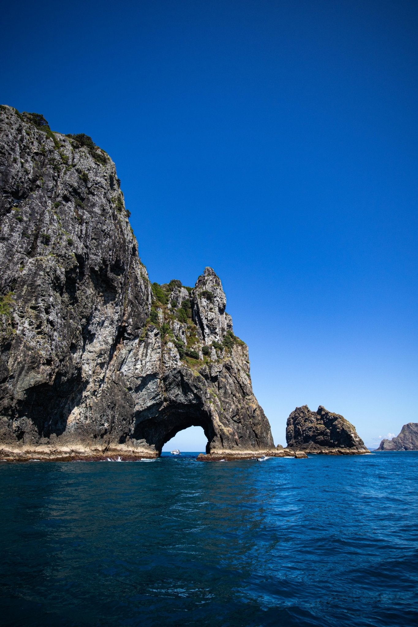 Hole in the rock Portrait - PCK Photography